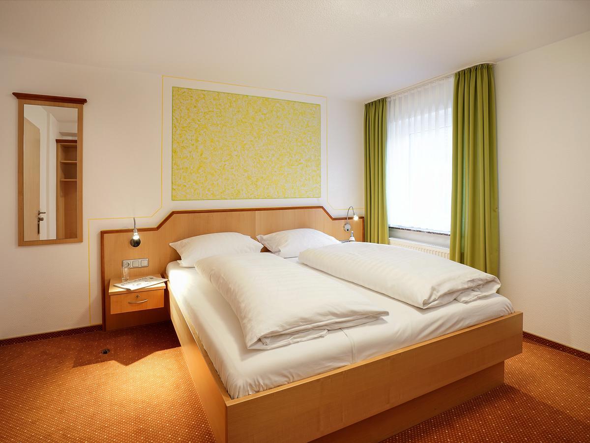 Hotel Gasthof Zum Biber Motten Bagian luar foto