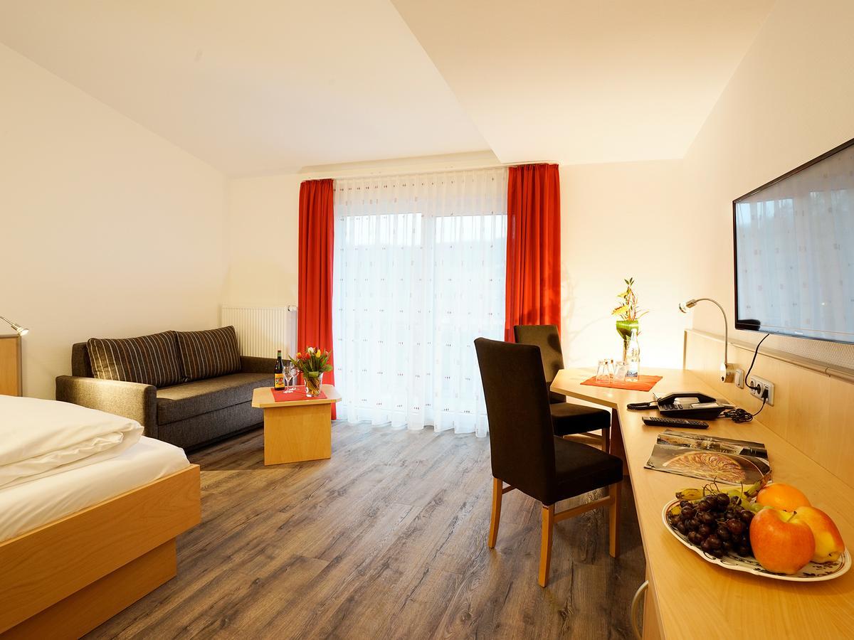 Hotel Gasthof Zum Biber Motten Bagian luar foto