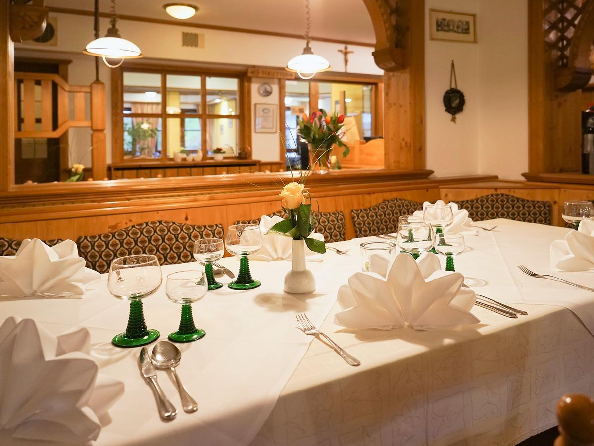 Hotel Gasthof Zum Biber Motten Bagian luar foto