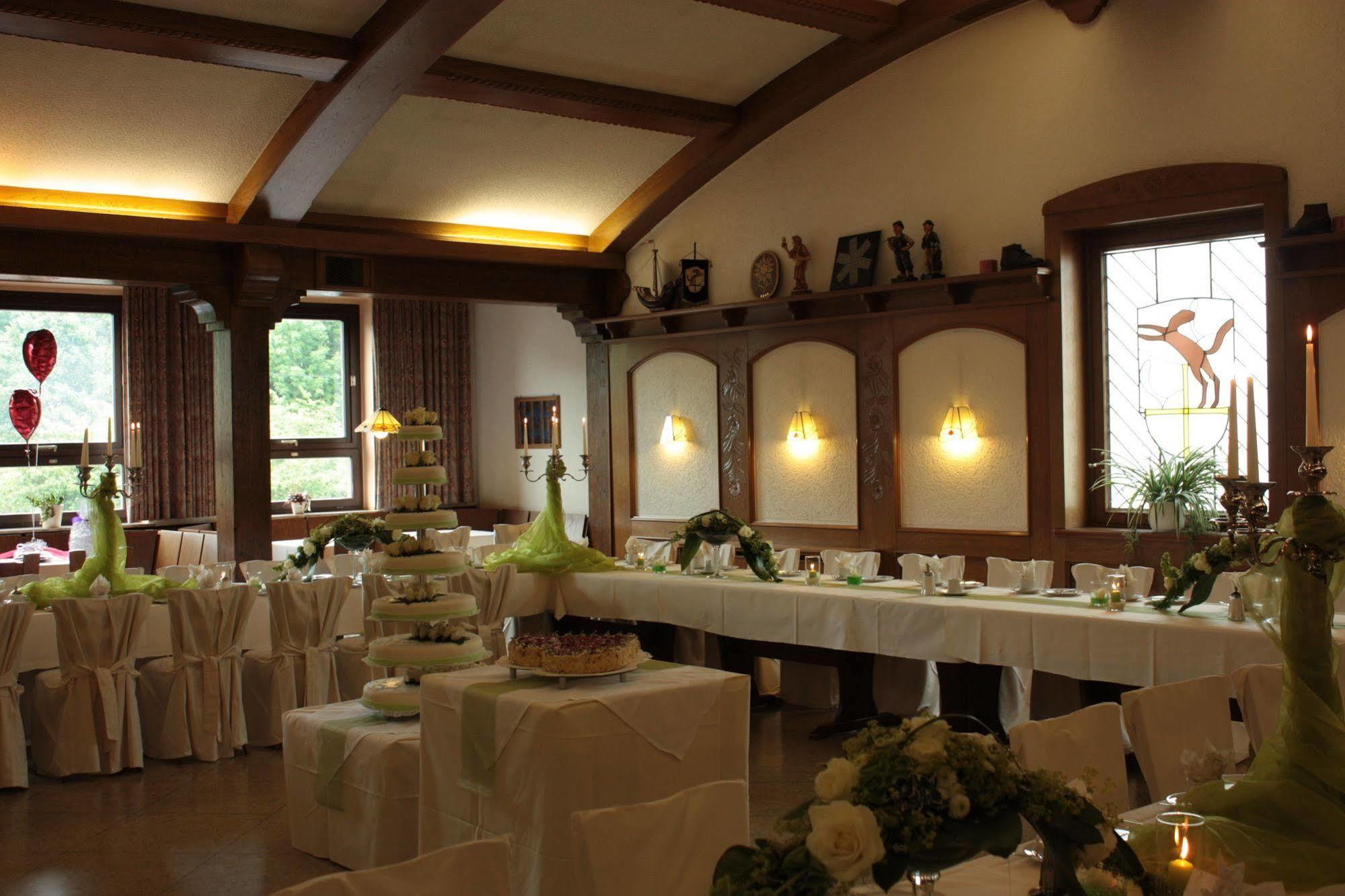 Hotel Gasthof Zum Biber Motten Bagian luar foto