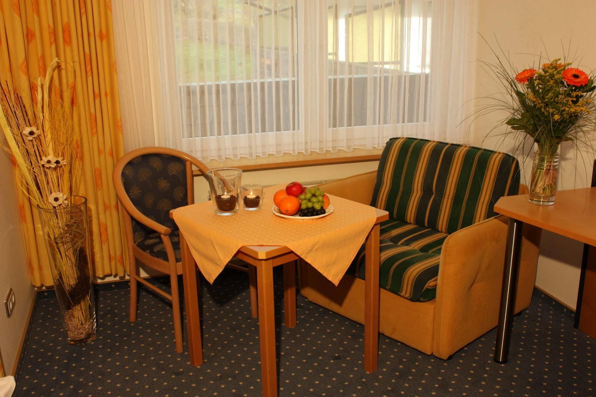 Hotel Gasthof Zum Biber Motten Bagian luar foto