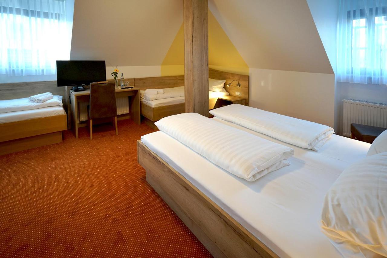 Hotel Gasthof Zum Biber Motten Bagian luar foto