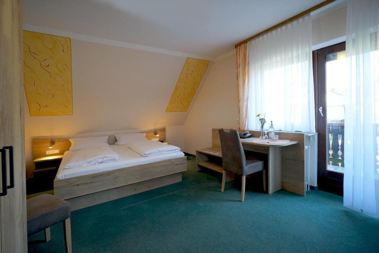 Hotel Gasthof Zum Biber Motten Bagian luar foto